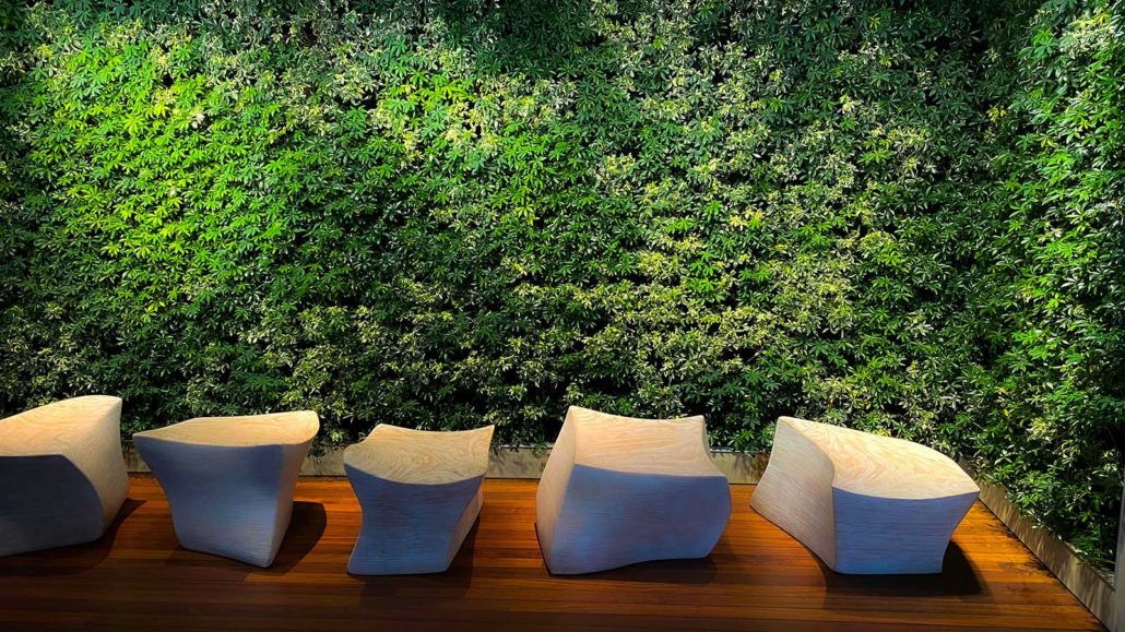 Living Wall with chairs